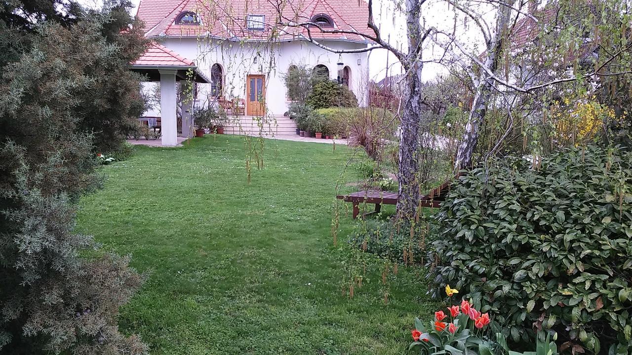 Frutta Villa Cserszegtomaj Exteriör bild